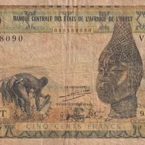 Billet BCEAO 500 Franc- Masque - ND (1959-1961) - Lettre T (Togo) - Série V.36 - P.802Ti Prix Cassé