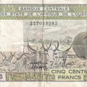 Offre Du Jour Billet BCEAO 500 Francs - Vieil homme et zébus - Lettre D (Mali) 1981 - Série N.10 - P.405Db
